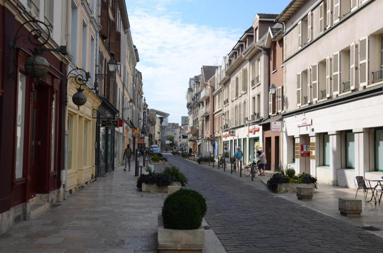 Le Langevin - Appartement Troyes Centre Bagian luar foto